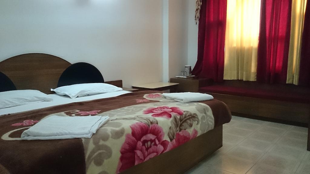 Hotel Maharaja Katra (Jammu and Kashmir) Phòng bức ảnh