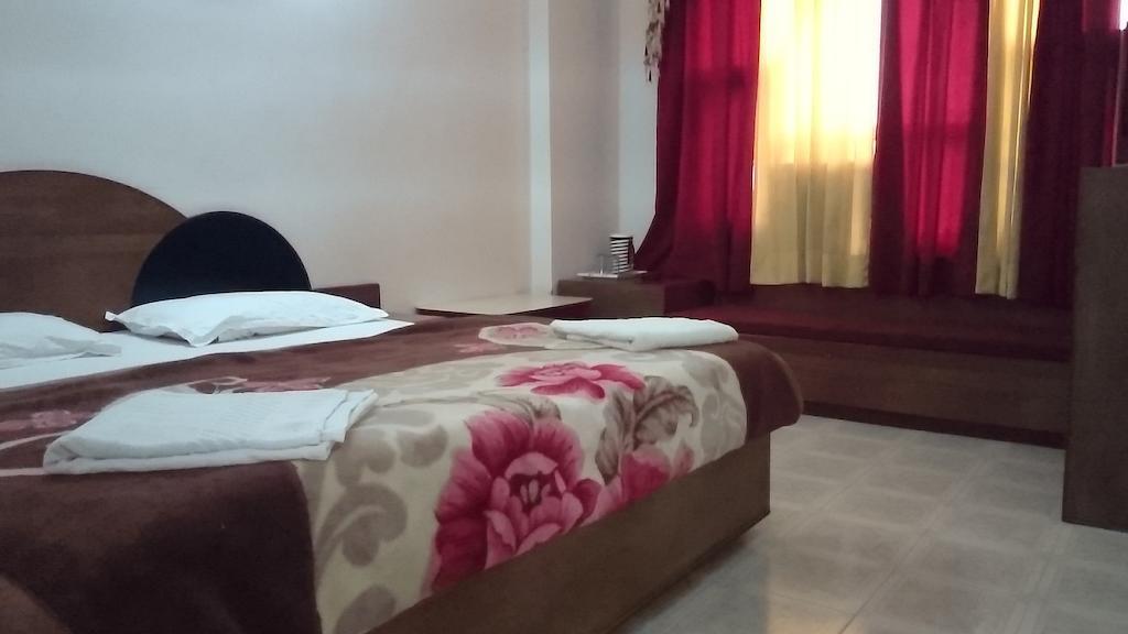 Hotel Maharaja Katra (Jammu and Kashmir) Phòng bức ảnh
