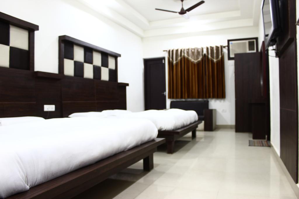 Hotel Maharaja Katra (Jammu and Kashmir) Phòng bức ảnh